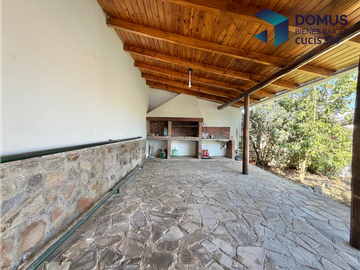 VENTA CASA ESQUINA BARRIO TRES CERRITOS
