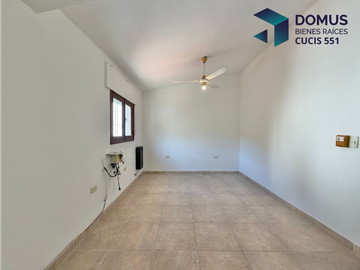 VENTA CASA ESQUINA BARRIO TRES CERRITOS