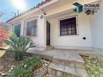 VENTA CASA ESQUINA BARRIO TRES CERRITOS