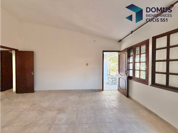 VENTA CASA ESQUINA BARRIO TRES CERRITOS