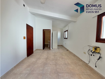 VENTA CASA ESQUINA BARRIO TRES CERRITOS