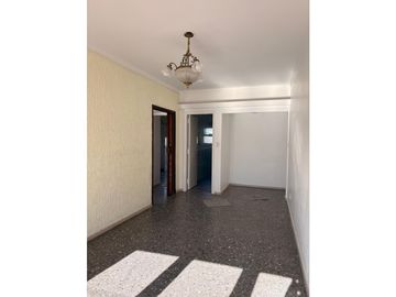 DEPARTAMENTO 3 AMBIENTES CON BALCON - ALBERTI 3800
