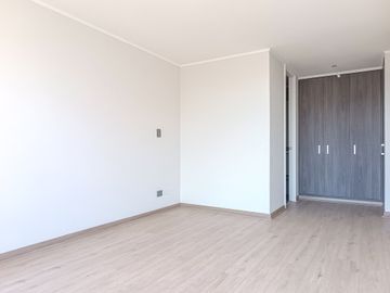Av. La Florida 10695 [2820-4]