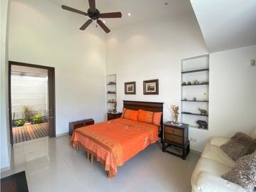 CASA CAMPESTRE UN SOLO NIVEL.  2500 M2 $1'800.000.000