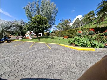 Venta de Casa en Conjunto Cerrado El Trébol, Manizales Cód. 9682354