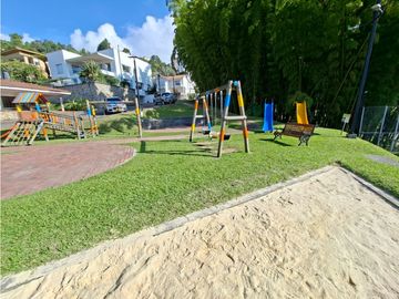 Venta de Casa en Conjunto Cerrado El Trébol, Manizales Cód. 9682354