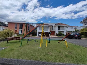 Venta de Casa en Conjunto Cerrado El Trébol, Manizales Cód. 9682354