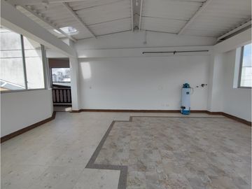 Vendo Apartamento dúplex en la alta suiza, Manizales COD. 9706648