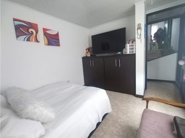 Venta casa Alcázares, Manizales. COD  6176885