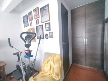 Venta casa Alcázares, Manizales. COD  6176885