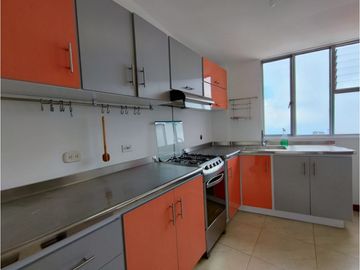 Venta Casa Con Renta En Los Alcázares, Manizales COD  6214150