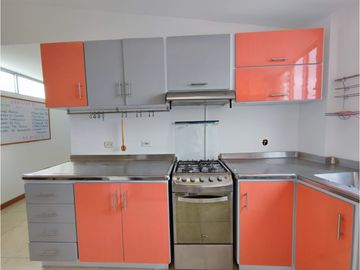 Venta Casa Con Renta En Los Alcázares, Manizales COD  6214150