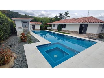 Venta Casa Campestre,Tres Puertas, Manizales.  COD. 7436313