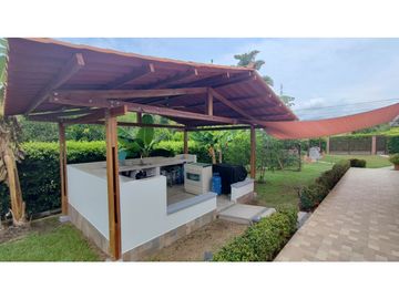 Venta Casa Campestre,Tres Puertas, Manizales.  COD. 7436313