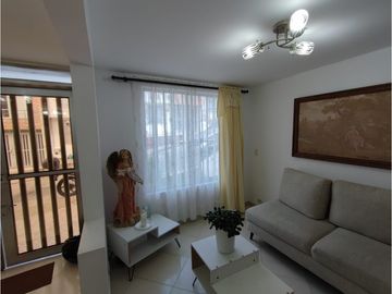 Venta casa, la Carola Manizales. COD. 9476739