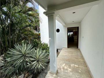 VENTA CASA DE PLAYA PRIMERA LINEA DE MAR
