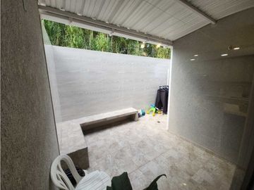 VENTA CASA DOS PISOS CONDOMINIO TANGARA CIUDAD COUNTRY JAMUNDI (JH)