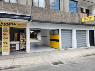 Se Arrienda Local con Actividad de Parqueadero en Medellín