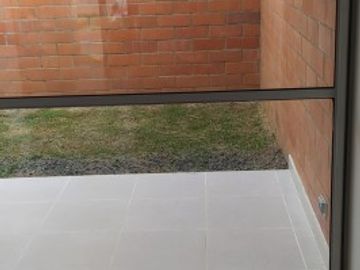 16 – Se vende casa para estrenar en Ciudad Country / Jamundí.