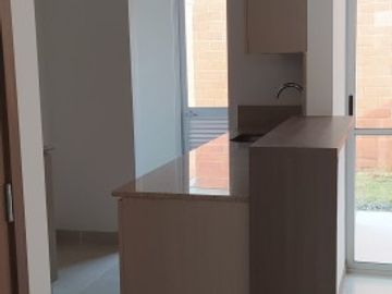 16 – Se vende casa para estrenar en Ciudad Country / Jamundí.