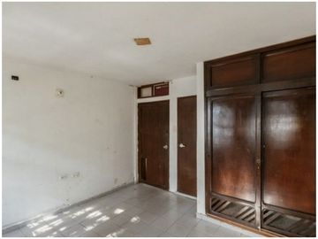 SE VENDE CASA CON DOS APTOS Y UN LOCAL CENTRO SANTA MARTA - VT244