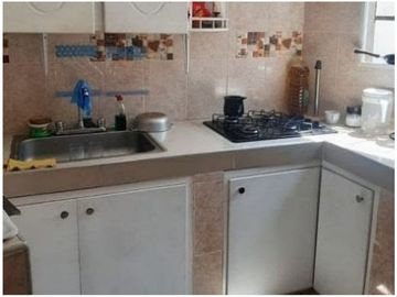 SE VENDE CASA CON DOS APTOS Y UN LOCAL CENTRO SANTA MARTA - VT244