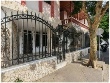 SE VENDE CASA CON DOS APTOS Y UN LOCAL CENTRO SANTA MARTA - VT244