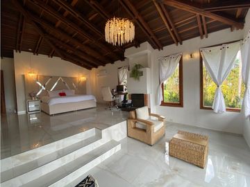 Venta Casa Cerros de la Alhambra, Manizales. Cod: 9394364