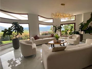 Venta Casa Cerros de la Alhambra, Manizales. Cod: 9394364