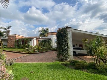 Venta Casa Cerros de la Alhambra, Manizales. Cod: 9394364