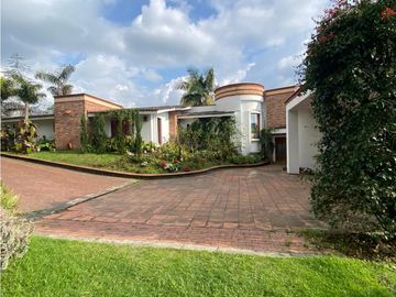 Venta Casa Cerros de la Alhambra, Manizales. Cod: 9394364