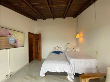 Venta Casa Cerros de la Alhambra, Manizales. Cod: 9394364