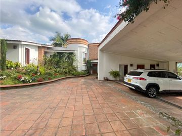 Venta Casa Cerros de la Alhambra, Manizales. Cod: 9394364