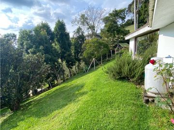 Venta Casa Cerros de la Alhambra, Manizales. Cod: 9394364