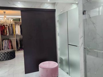 Casa En Venta 232m²-Urbanización Plaza Real- La Puntilla, Vía a Samborondón
