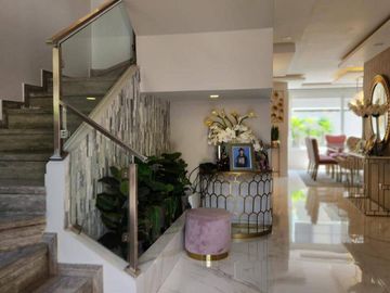 Casa En Venta 232m²-Urbanización Plaza Real- La Puntilla, Vía a Samborondón