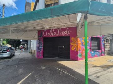LOCAL EN ESQUINA SOBRE AV. BOULOGNE SUR MER 22 M²