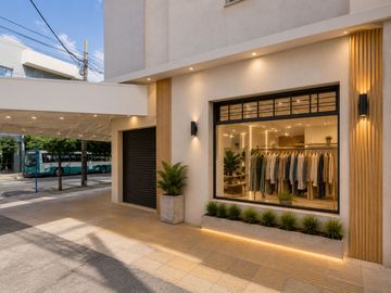 LOCAL EN ESQUINA SOBRE AV. BOULOGNE SUR MER 22 M²