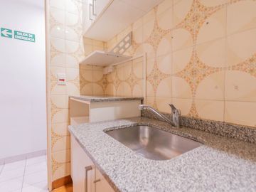 VENTA OFICINA + 3 COCHERAS y TERRAZA - BELGRANO