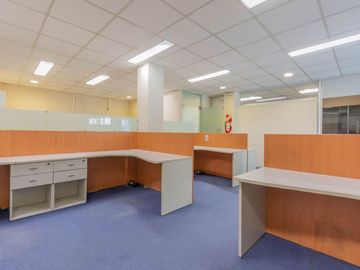 VENTA OFICINA + 3 COCHERAS y TERRAZA - BELGRANO