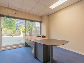 VENTA OFICINA + 3 COCHERAS y TERRAZA - BELGRANO