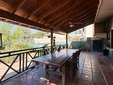 VENTA CASA 4 AMB PILETA QUINCHO - PARQUE LELOIR