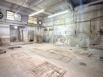 Alquila Galpon deposito 120 m2