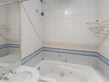Venta Piso 6 ambientes av. del Libertador Palermo