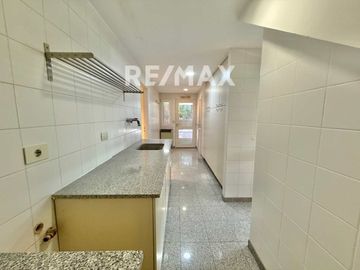 VENTA Casa 4 suites Highland Park parque 2.311 m2