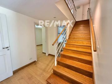 VENTA Casa 4 suites Highland Park parque 2.311 m2