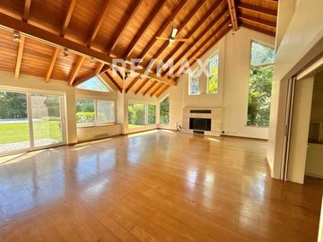 VENTA Casa 4 suites Highland Park parque 2.311 m2