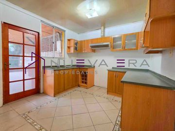 Casa en arriendo  en SANTIAGO