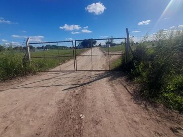 VENTA LOTE CENTRAL EN EL BARRIO LA POSTA DE PILAR