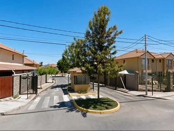 Casa en arriendo  en MAIPÚ